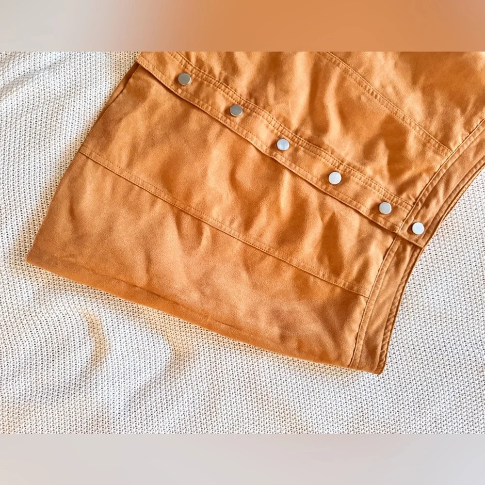 DIVIDED 16” Faux Leather Camel Tan Button Front Mini Skirt